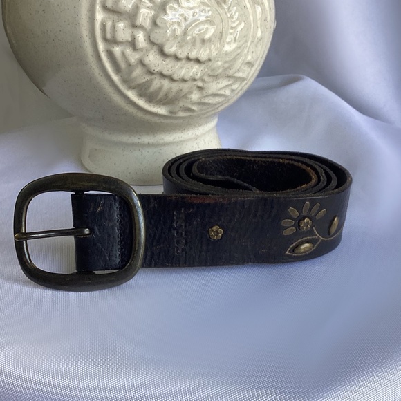 Fossil Black & Bronze Leather Belt with Floral Detail - Picture 1 of 2